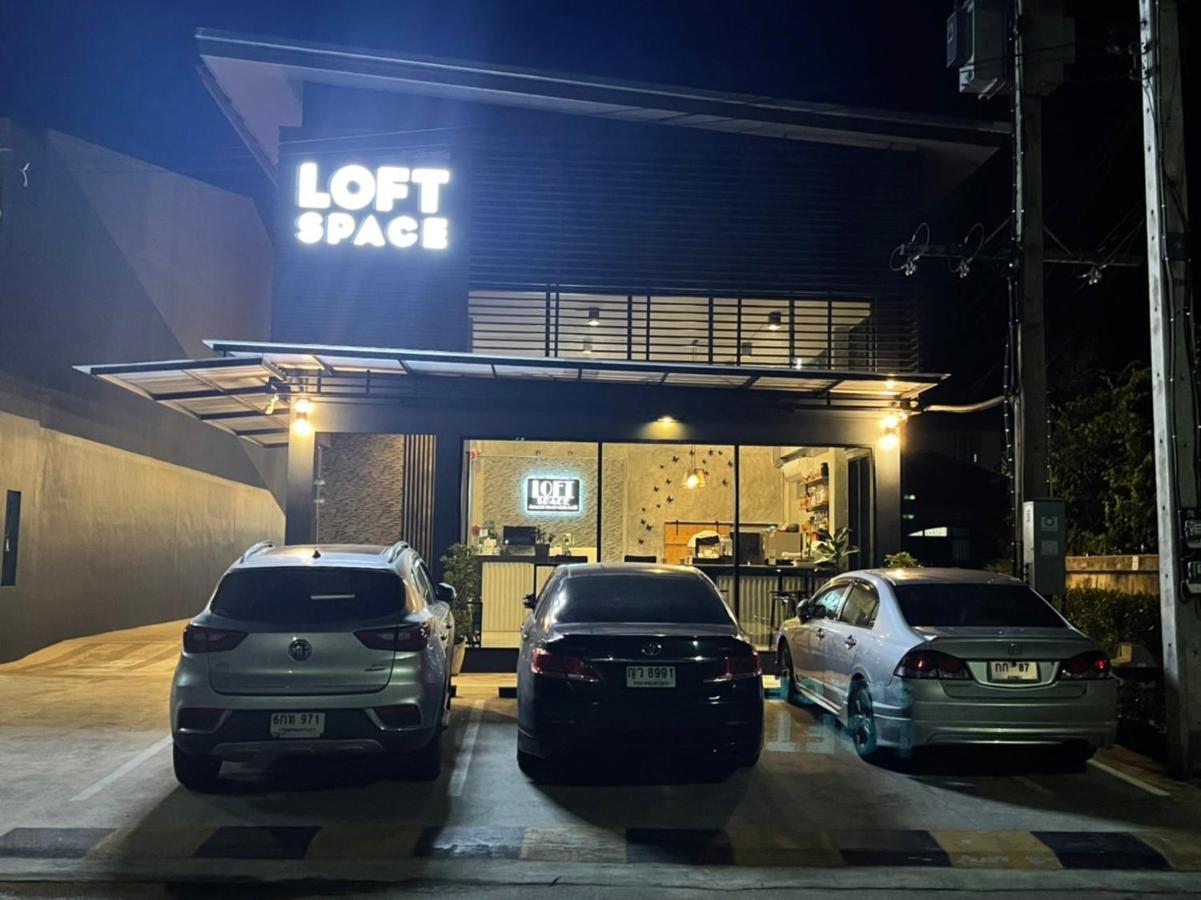 Loft Space Hotel Ranong Bagian luar foto